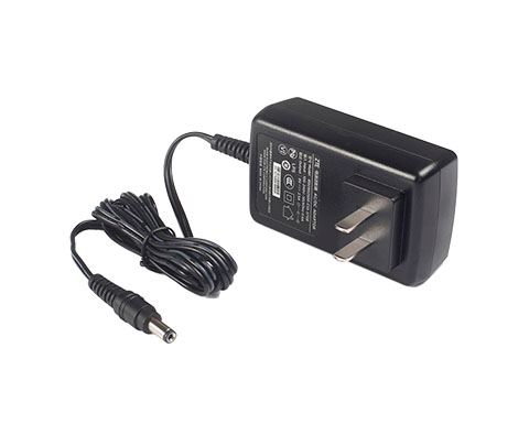 手臺(tái)電源適配器 AC881